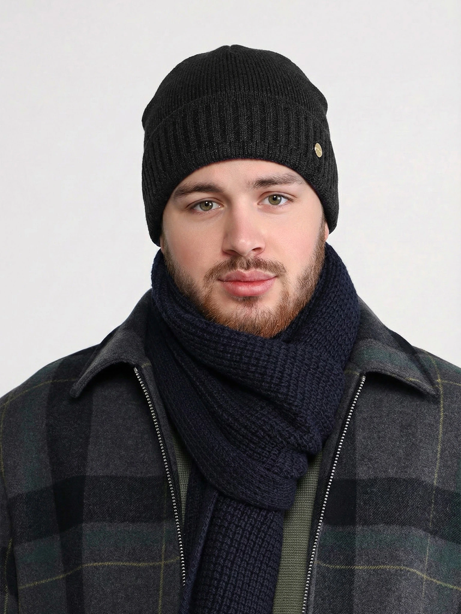 Шапка-бини из смесовой вискозы с отворотом в ассортименте